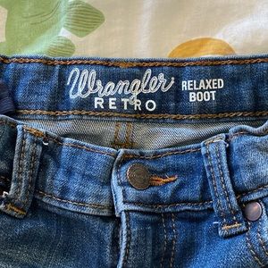 Boys Wrangler Retro Relaxed Boot jeans, size 4 regular